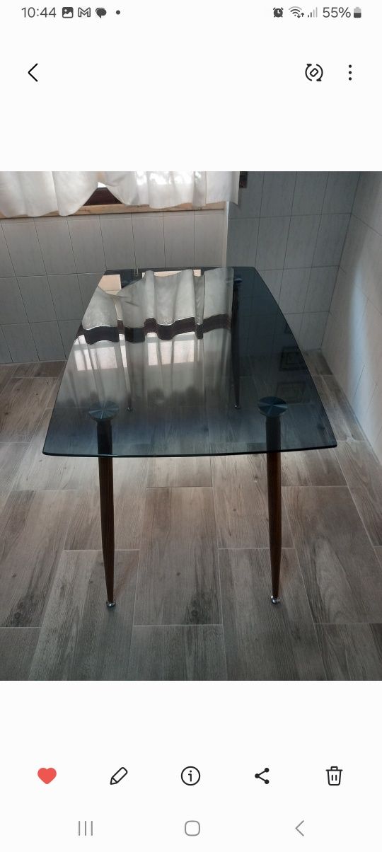 Mesa de cozinha ou sala