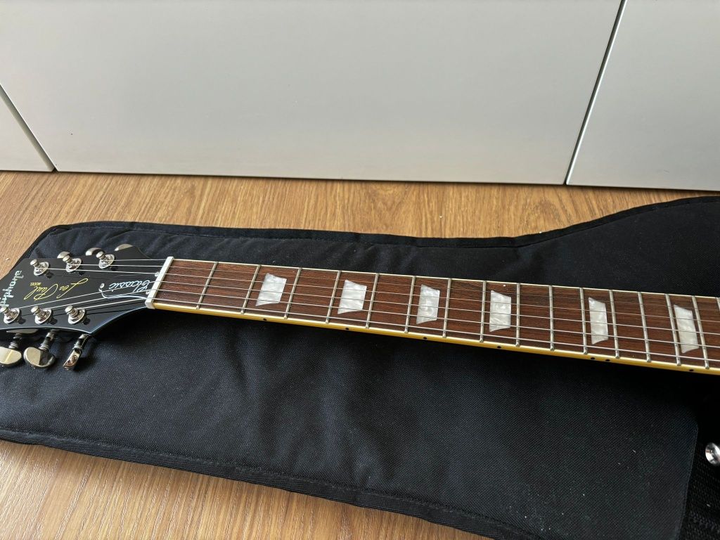 Guitarra Les Paul Classic Ebony