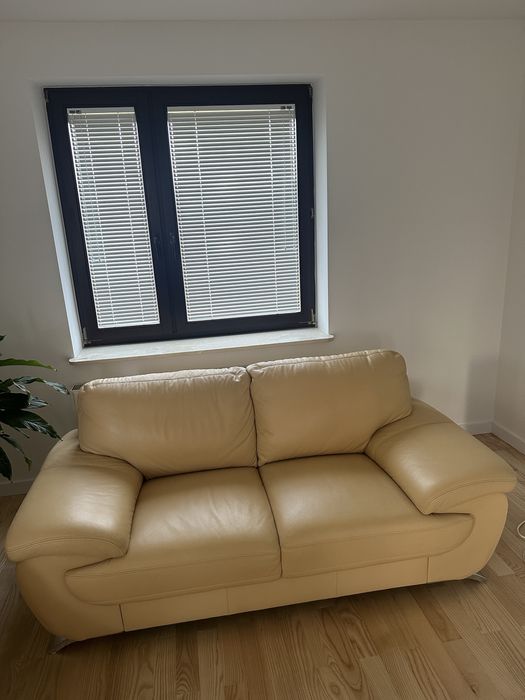 Wypoczynek skórzany stan bardzo dobry Helvetia Furniture