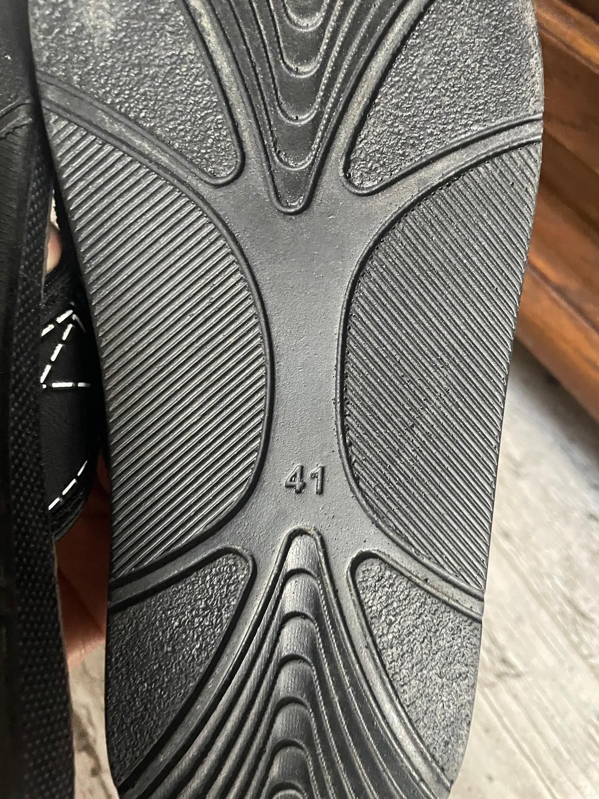 Super klapki adidas roz 41