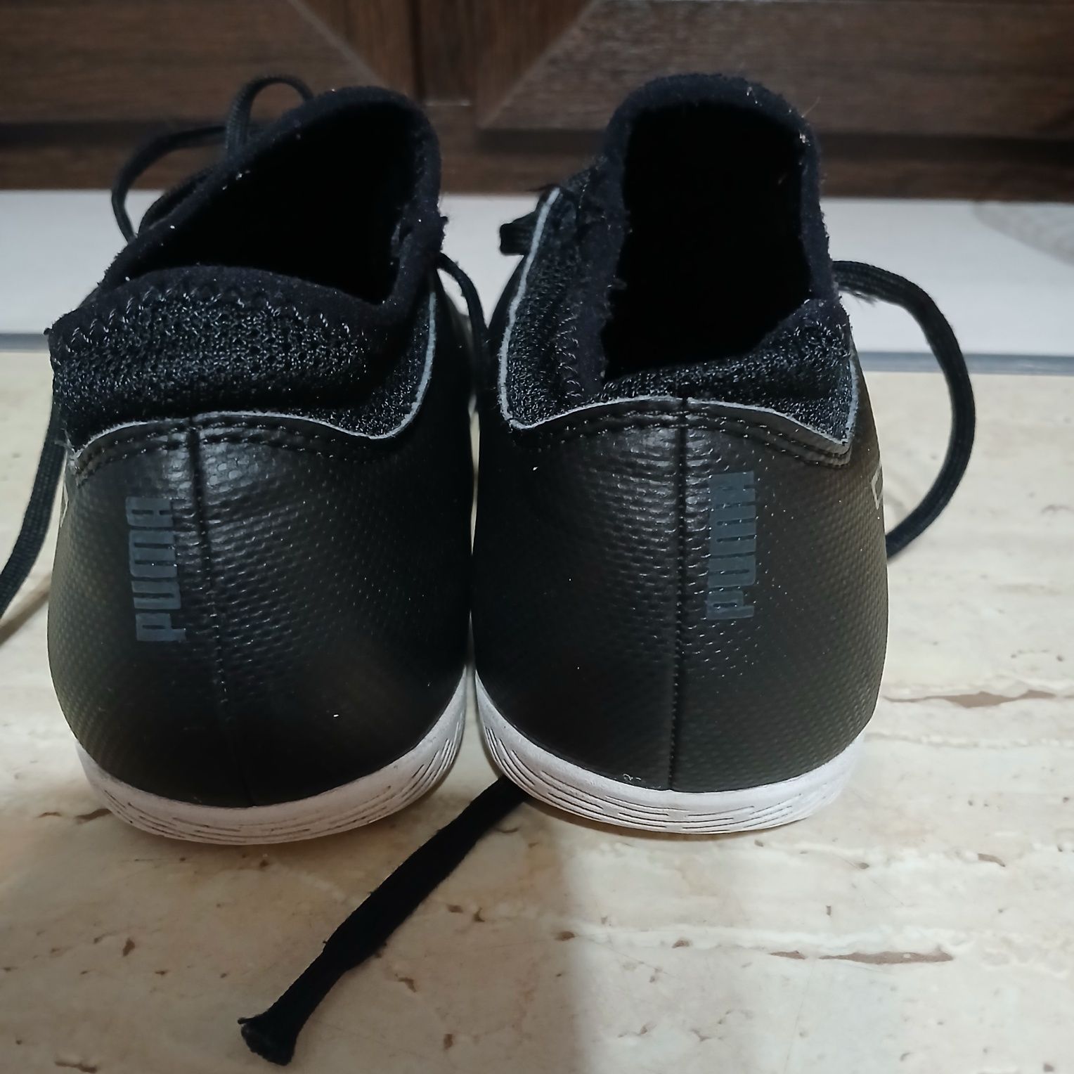 Buty do piłki nożnej, halówki