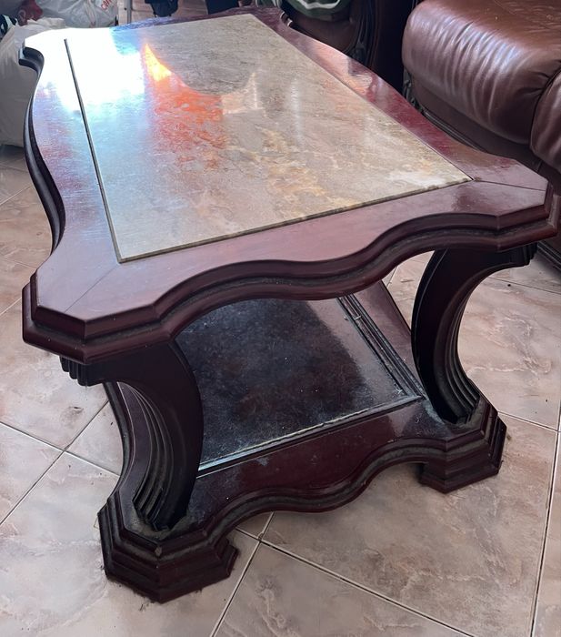 Mesa de centro (Madeira Mogno e Pedra)