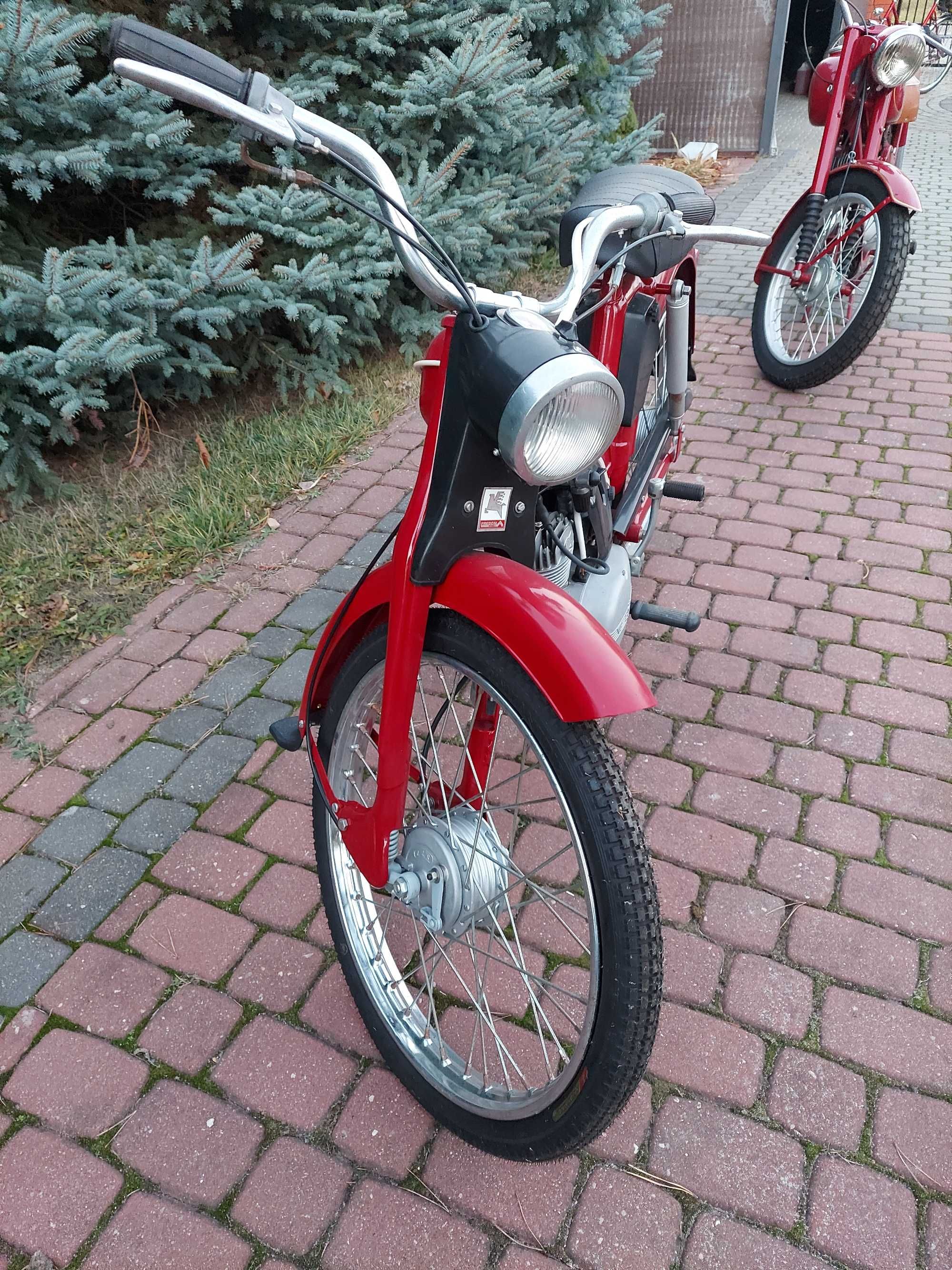 Motorower Komar III