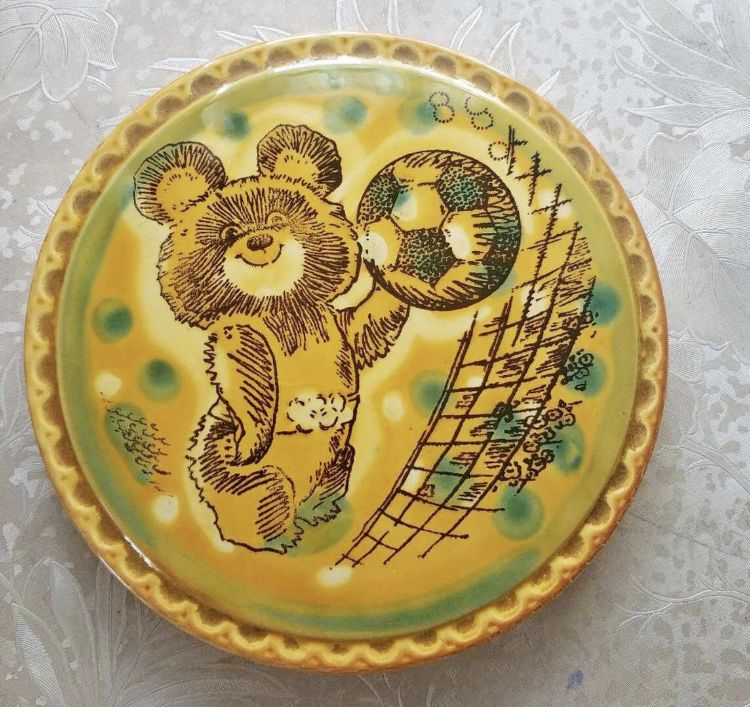 Мишка олимпийский керамическая тарелка Олимпиада 1980