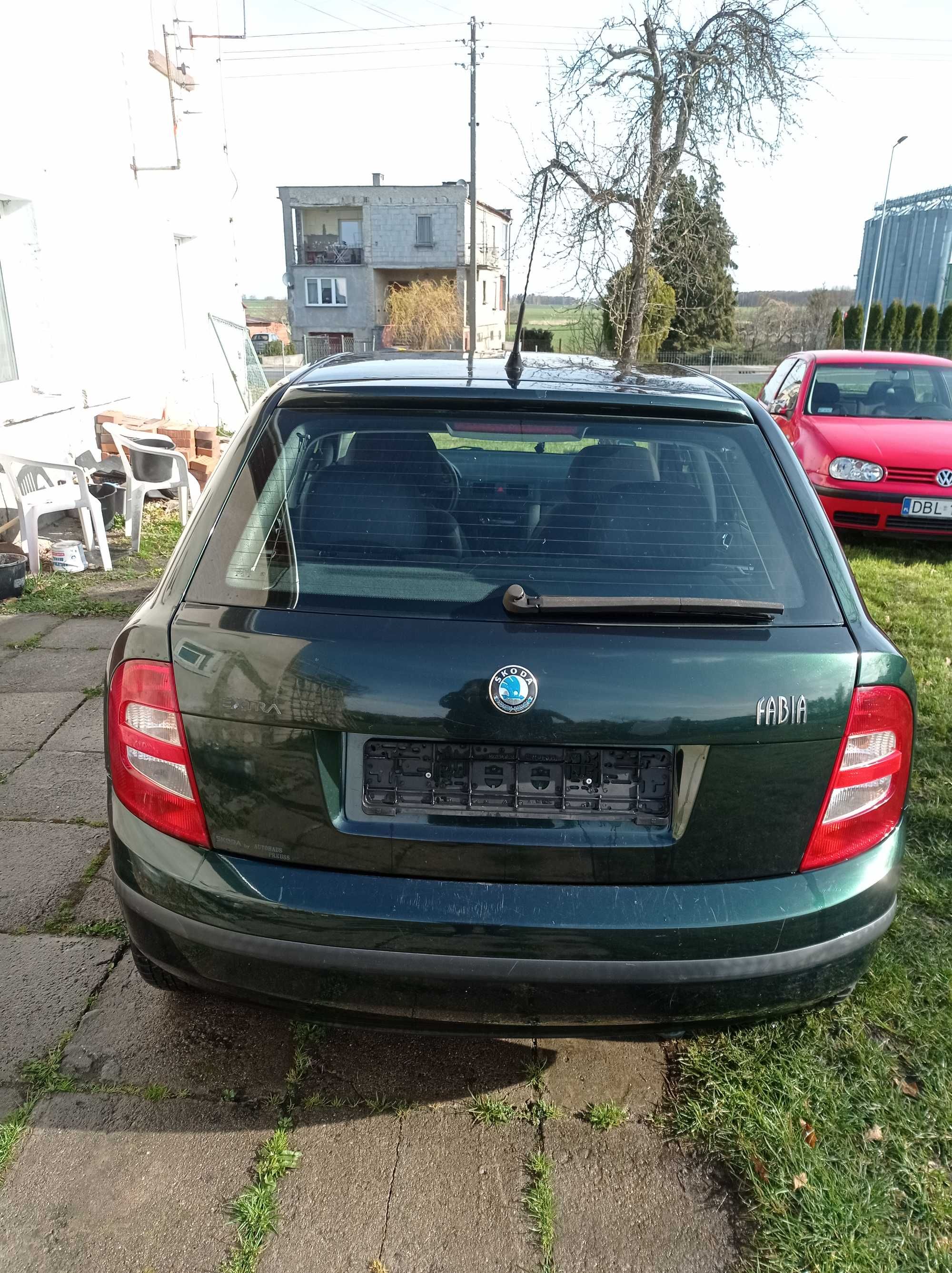 skoda fabia 9570 polo  fox 1.2  alternator rozrusznik klapa tyl drzwi