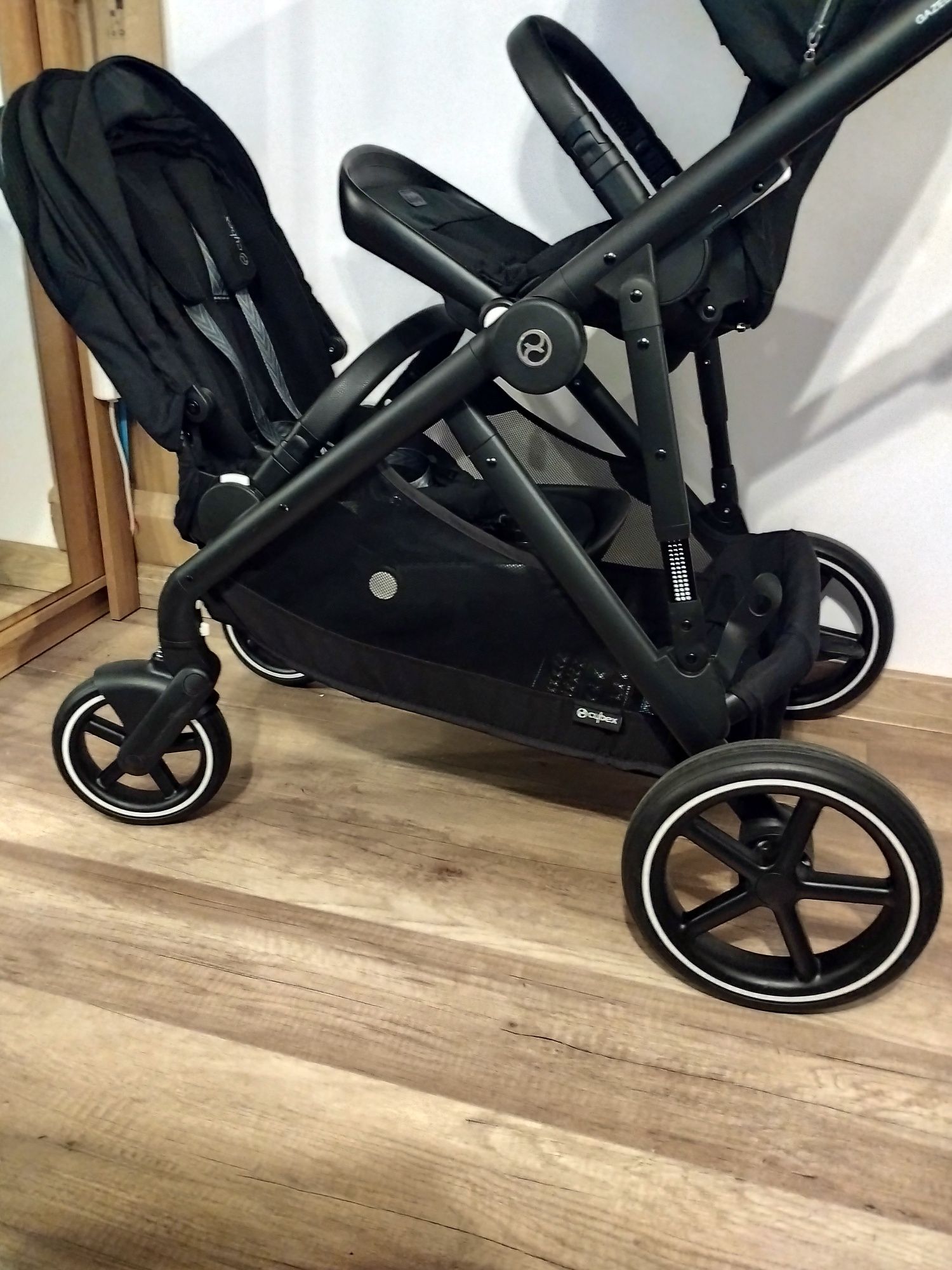 Cybex Gazella S 2024- rok po roku-bliźniaczy
