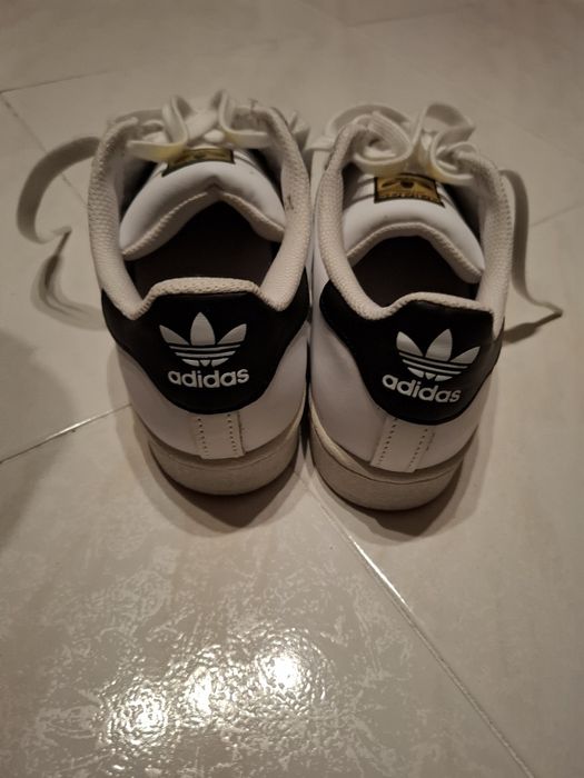 Ténis adidas superstar