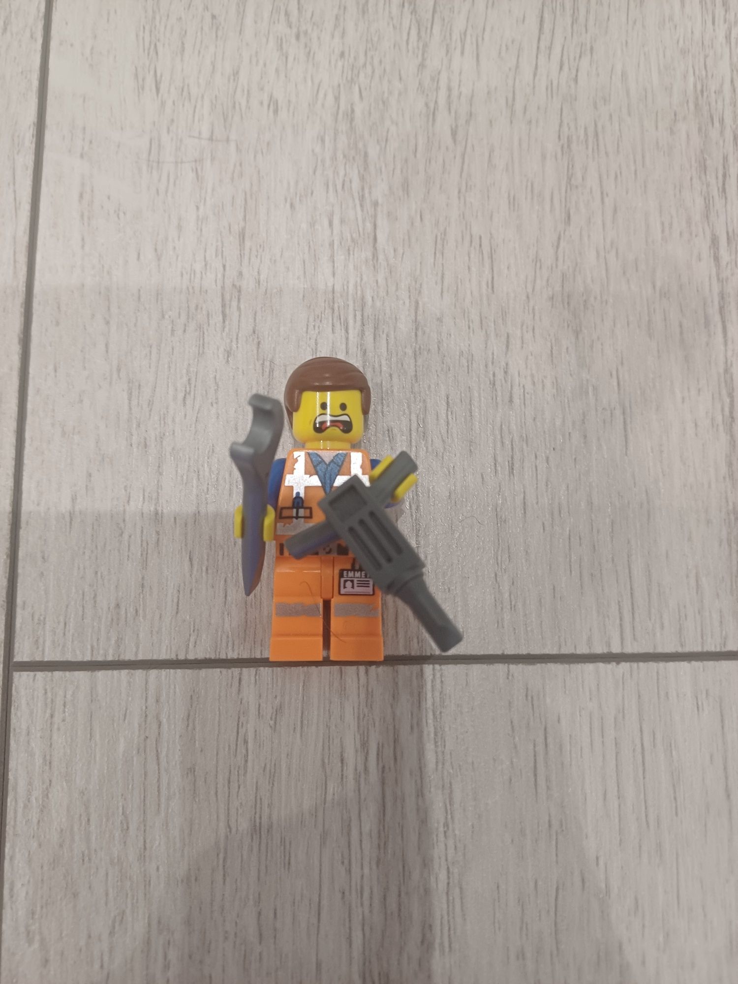 Figurka Lego Movie 2 Emmet + wyposażenie budowlane