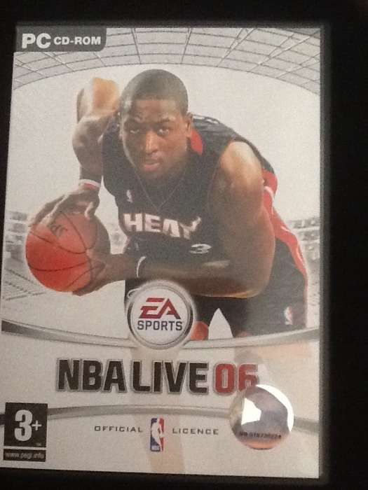 PC cd Rom NBA Live 2001 e NBA Live 2006