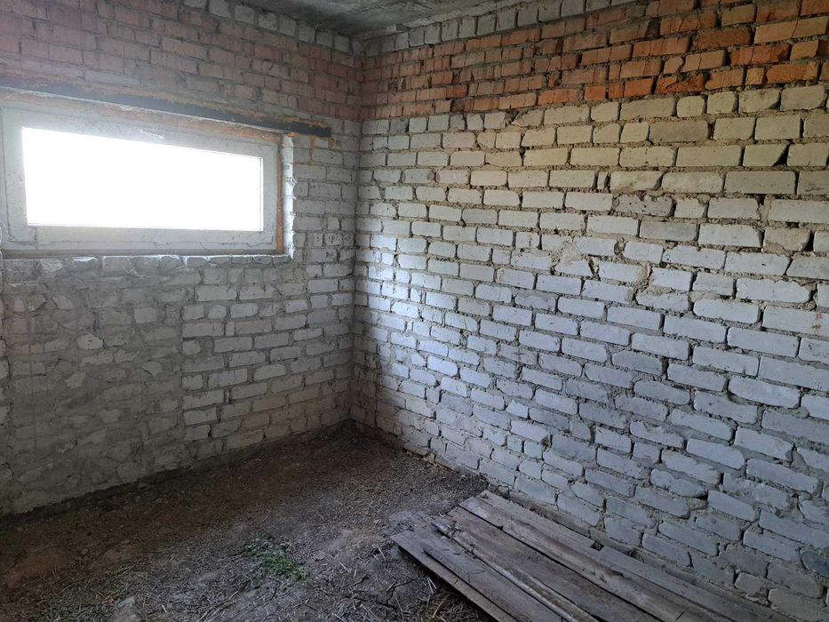 Продам новий будинок.