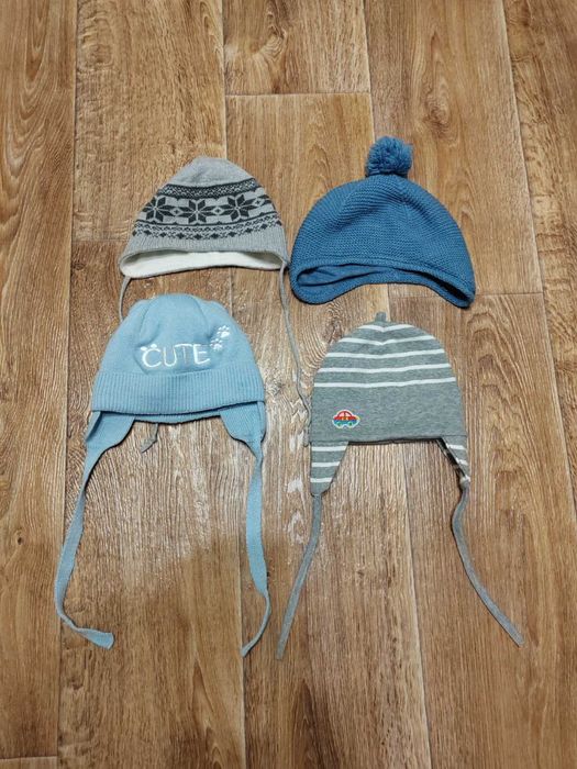 Набір шапок на хлопчика 6-12 міс