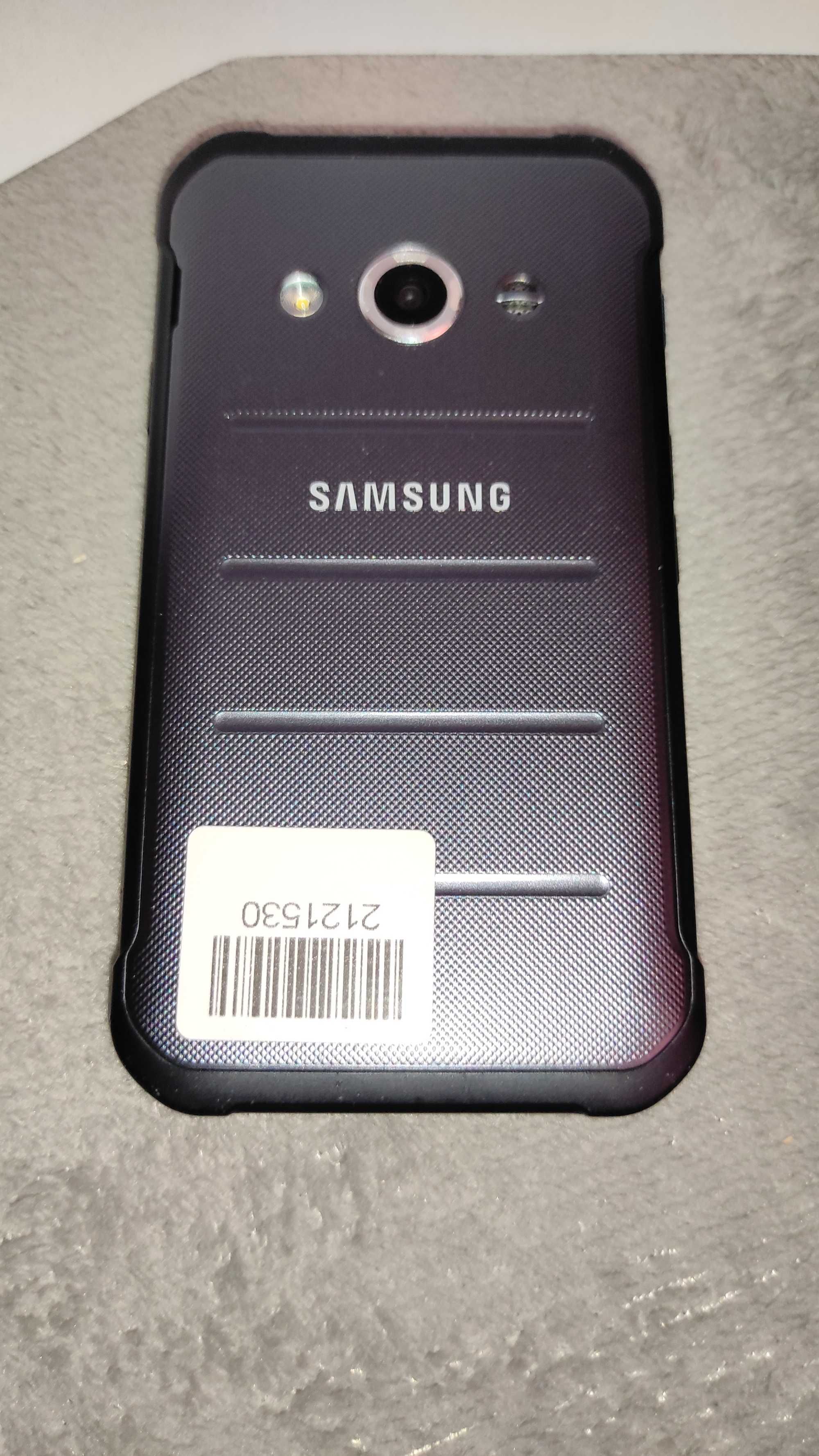 Samsung Galaxy Xcover 3 1,5 GB / 8 GB 530