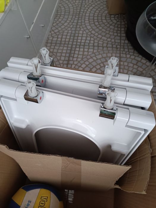 Tampa de sanita da marca ctesi