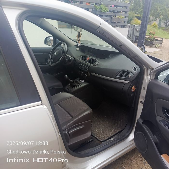 Sprzedam Renault Megane Scenic 1.5 dci