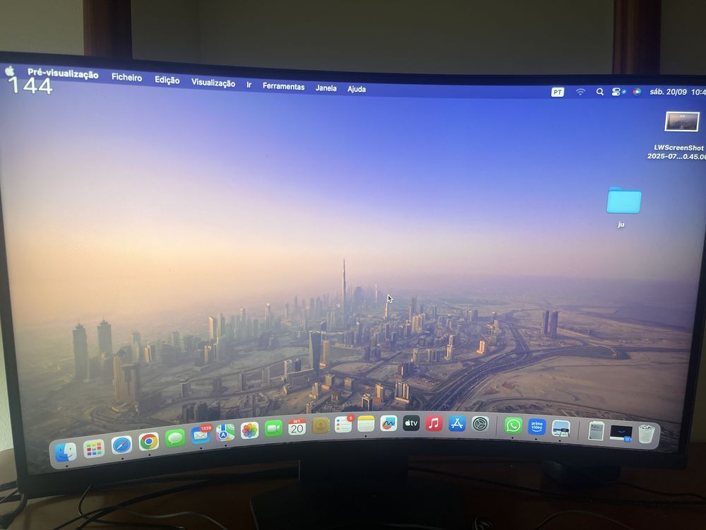 Mac Mini M2, Monitor Curvo LGe Teclado e Rato