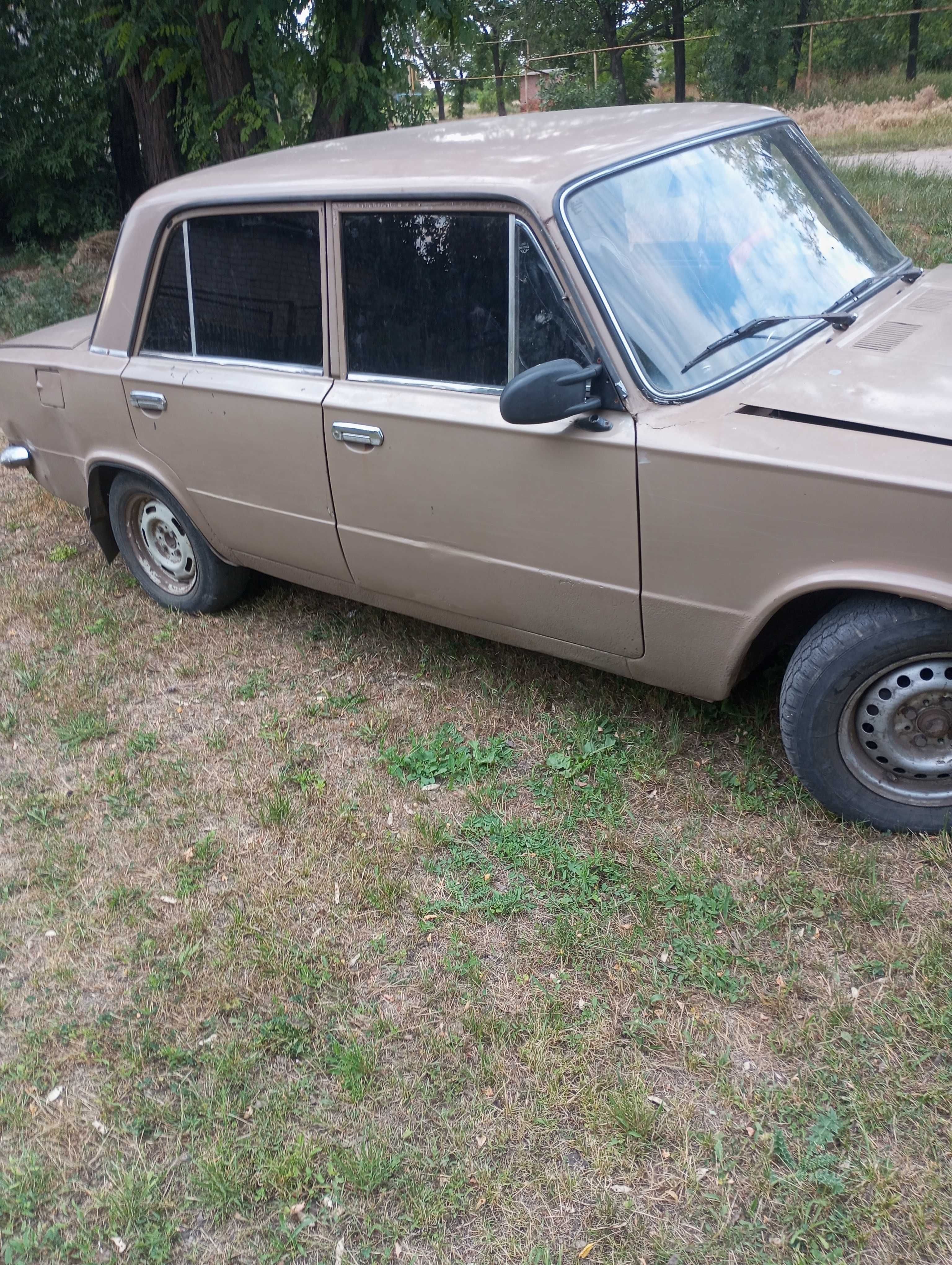 Легковий автомобіль
