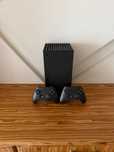 [Xbox] Konsola Xbox Series X + 2 Kontrolery Pady Xbox
