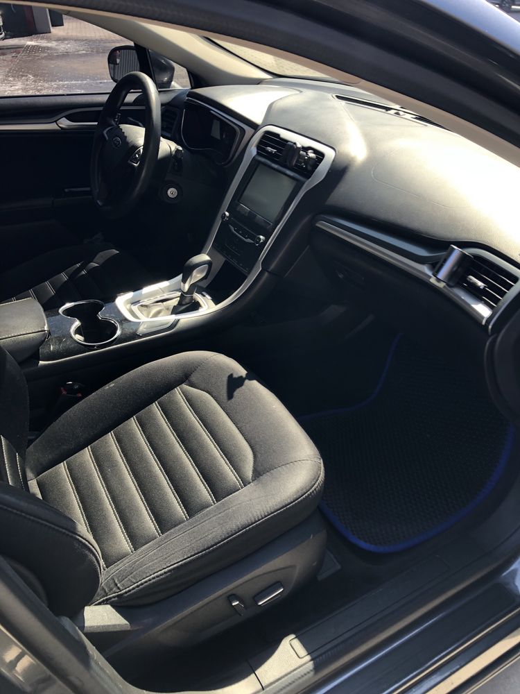 Продам Ford Fusion SE 2015
