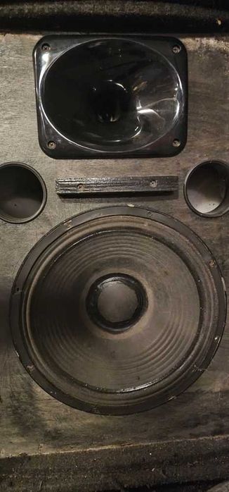 Kolumny estradowe - odsłuchowe 15 cali - 500 W