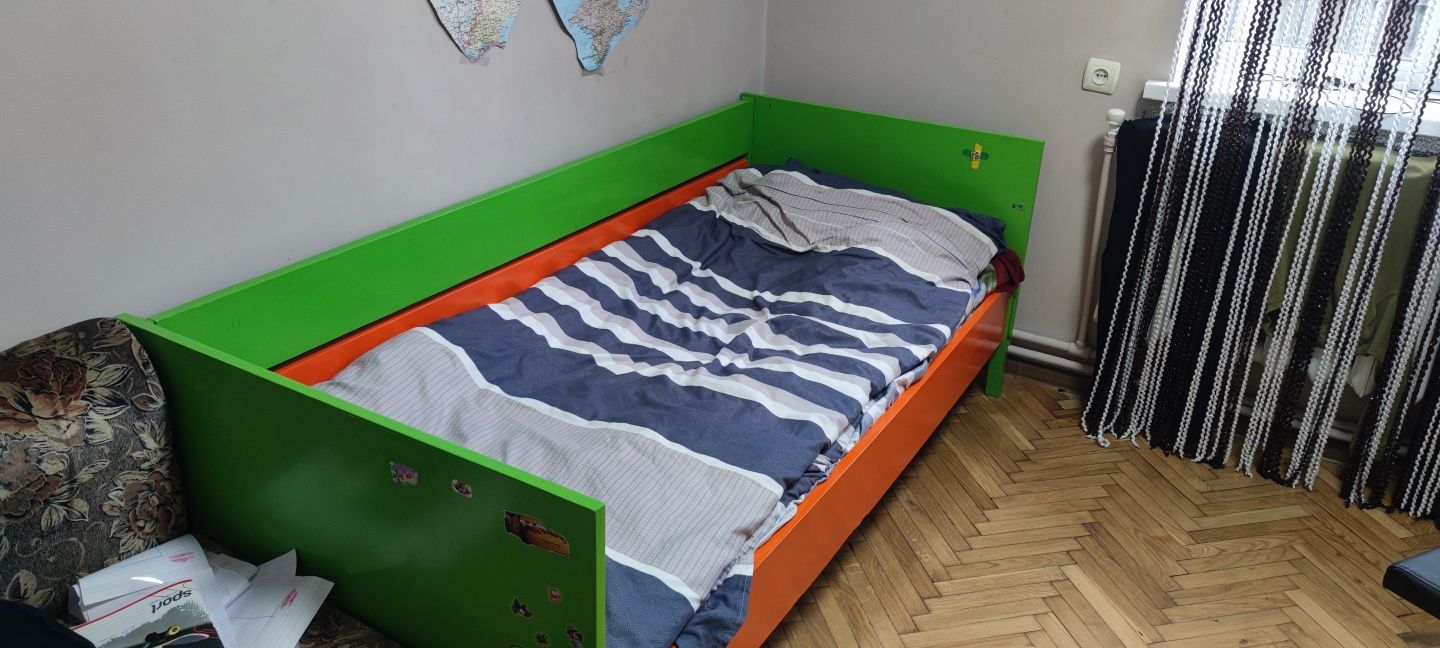 Ліжко з матрасом