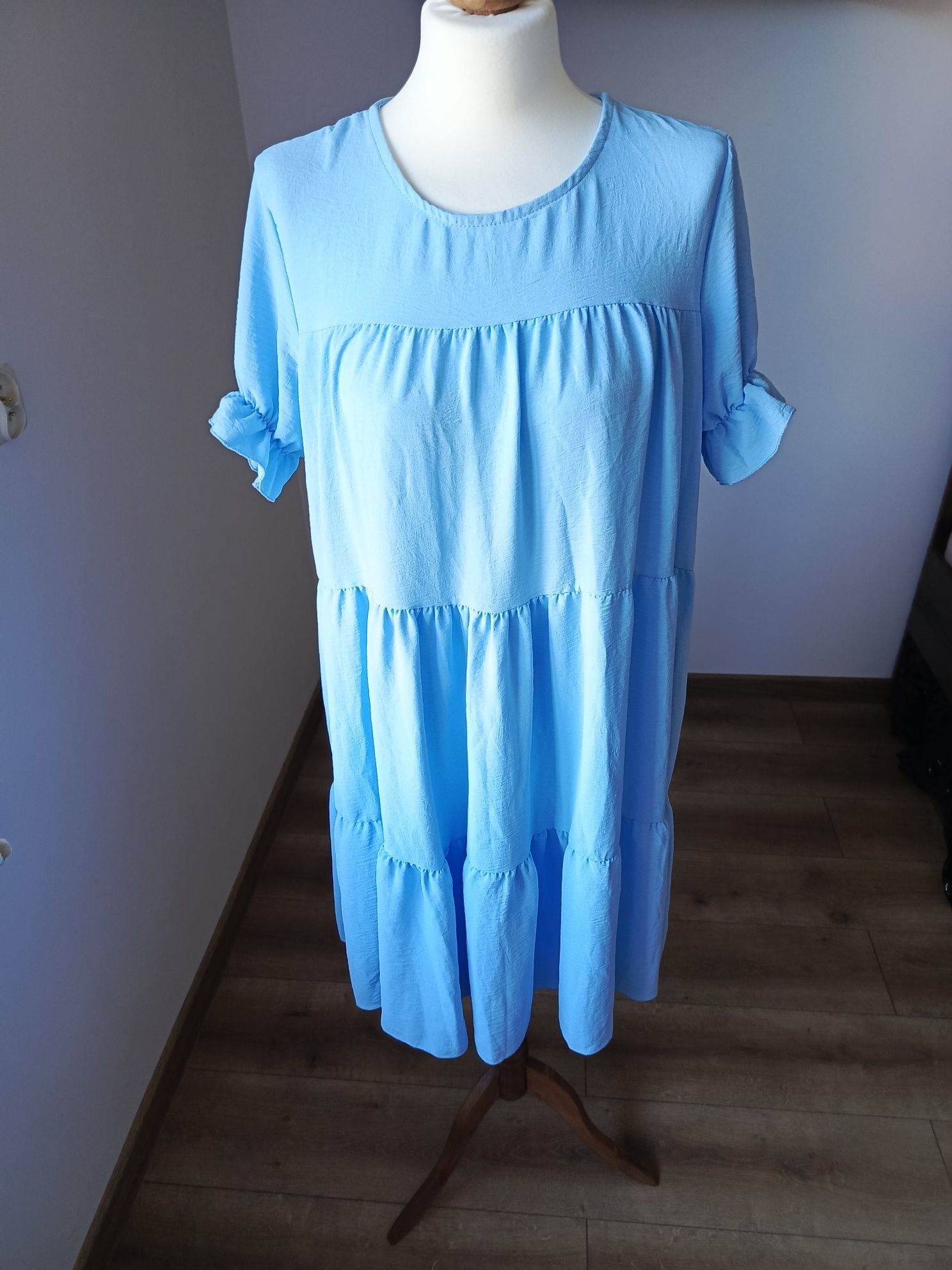 Błękitna sukienka, XL, Made In Italia, plus size