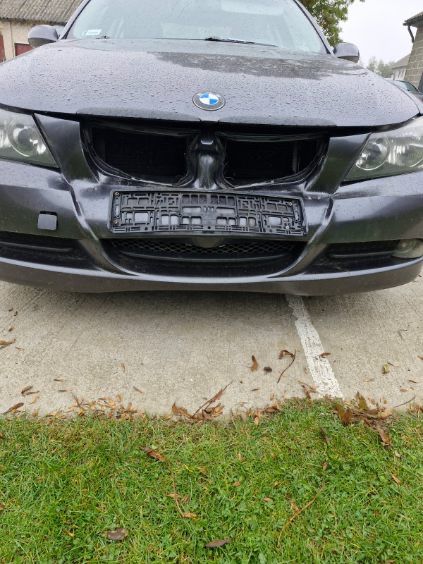 Bmw E90 318i 2.0 benzyna 2006r Navi, Szyberdach, Czujniki