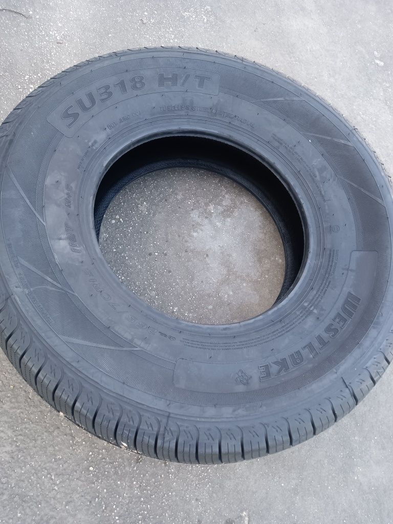 Pneus 265 70 R15