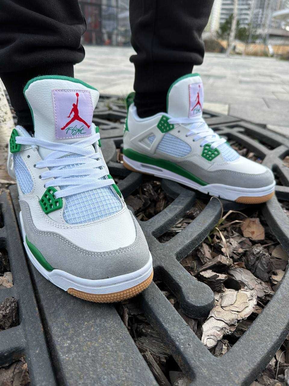 Кросівки чоловічі Nike Air Jordan 4 найк джордан белые кроссовки