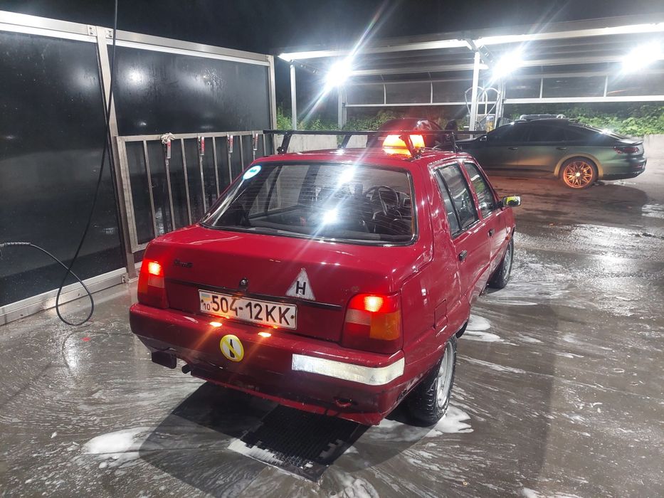 Заз  славута   на полно  ходу  по городу га 10