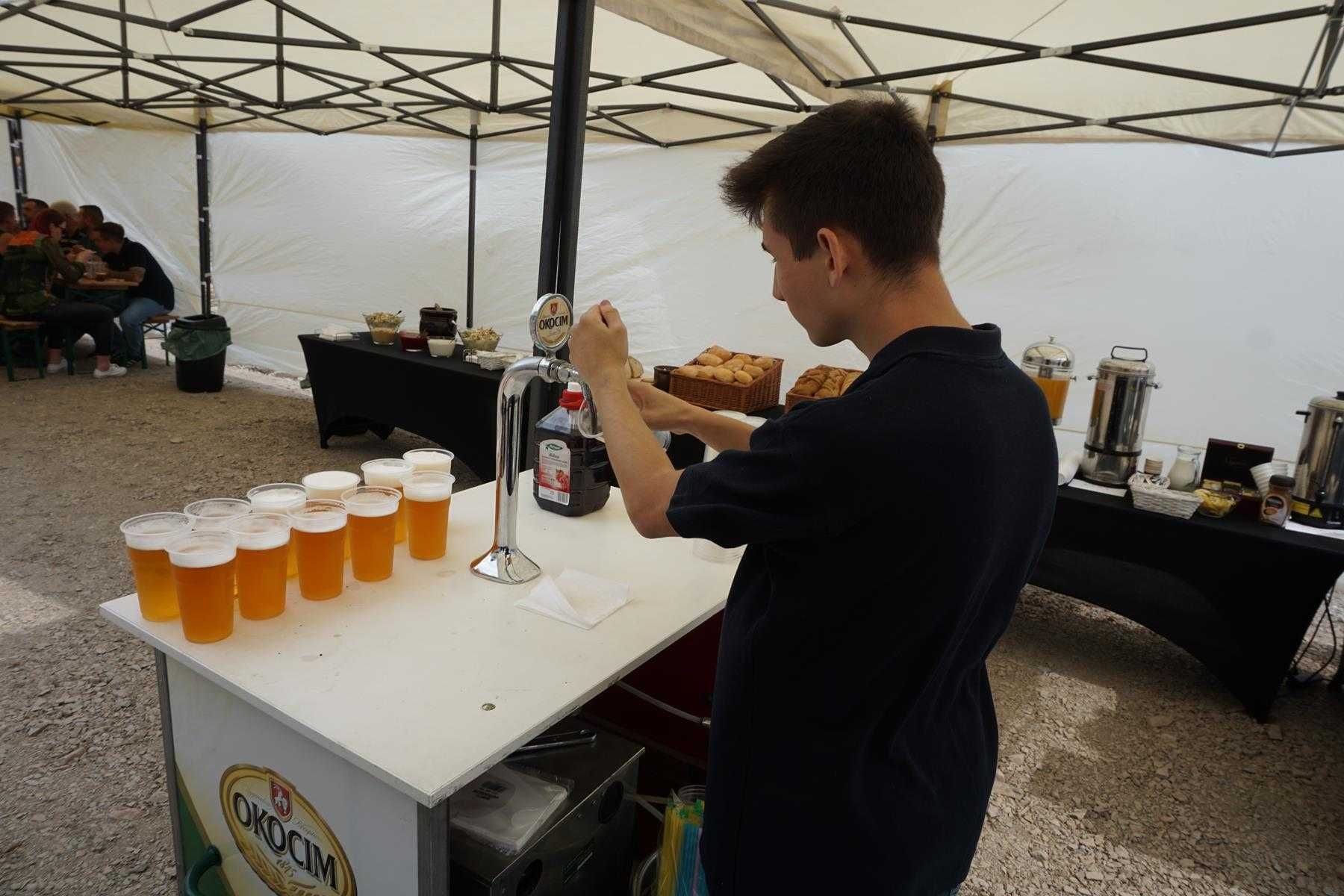 Catering Imprezy okolicznościowe pod namiotem Grill Piknik