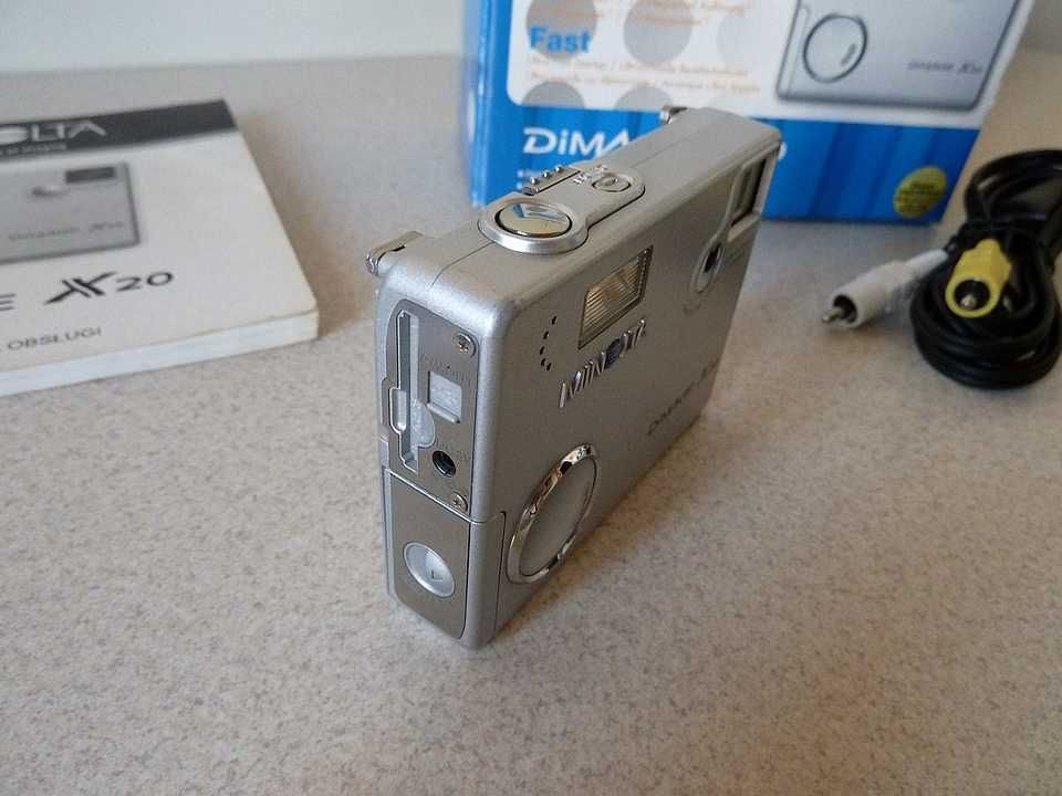 Minolta DIMAGE X20 - aparat cyfrowy