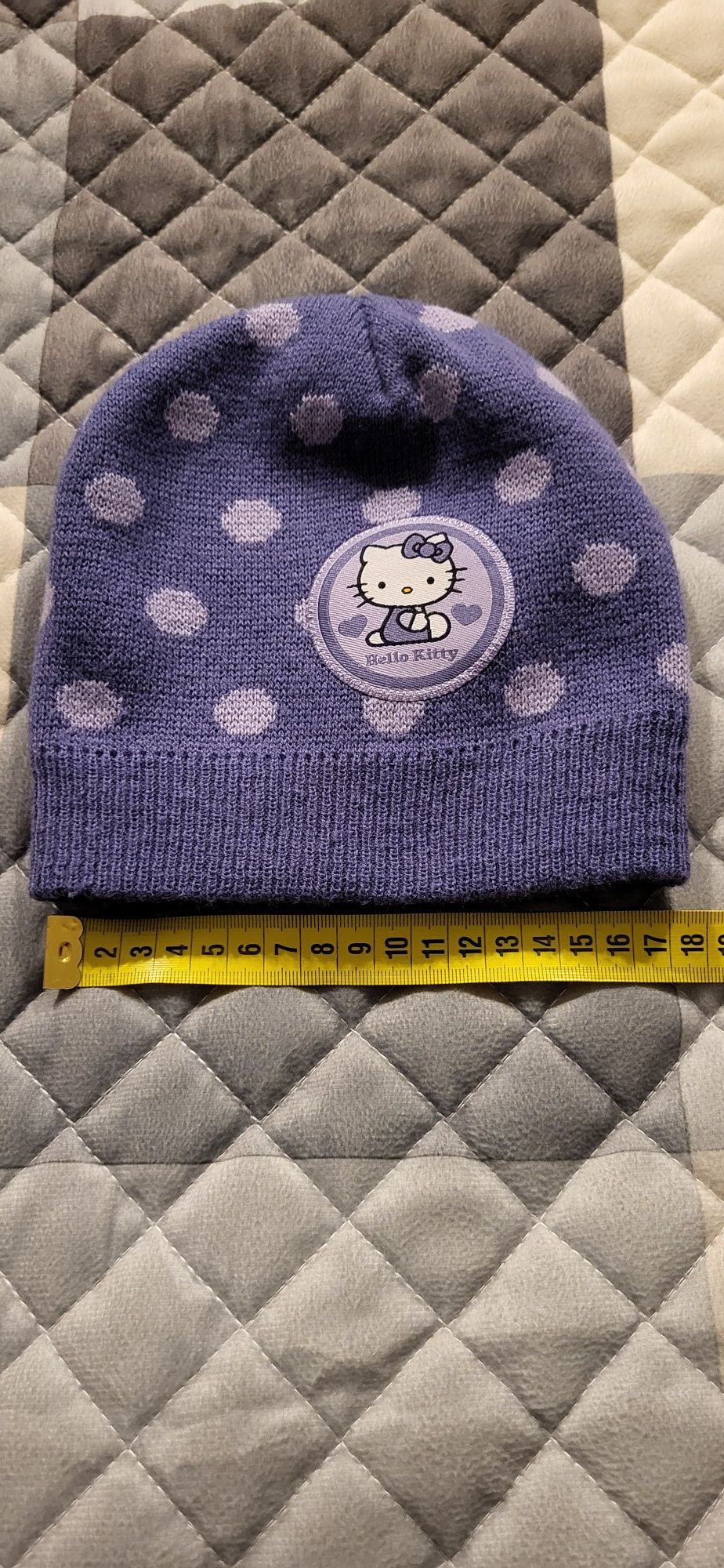 Piękny komplet Hello Kitty - szalik i czapka