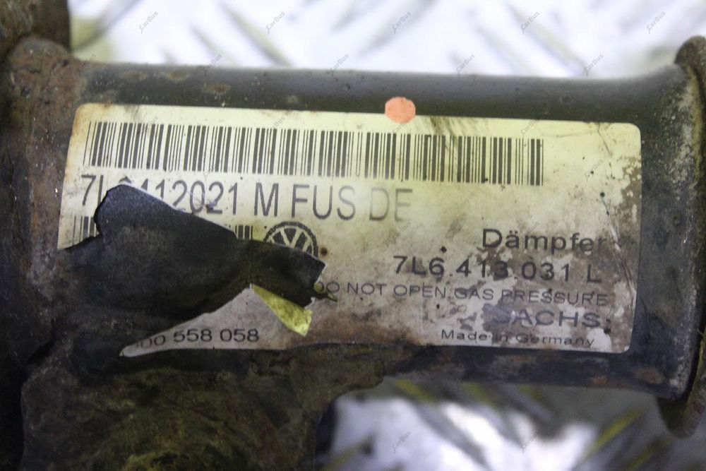 Стійка амортизатора переднього лівого Volkswagen Touareg | 2003-2006