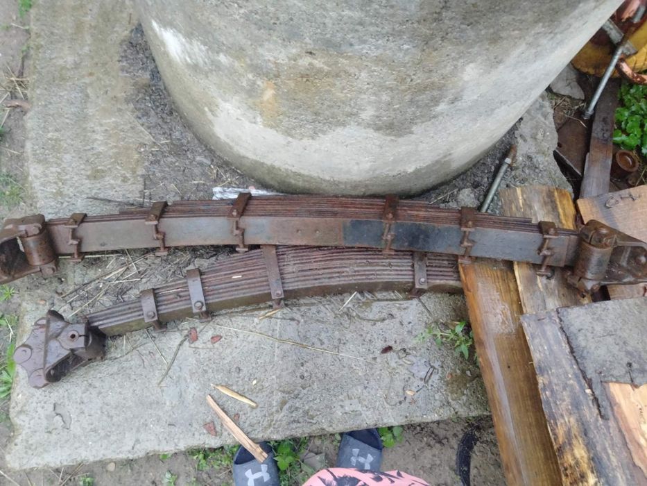 Ресори 2 шт великі