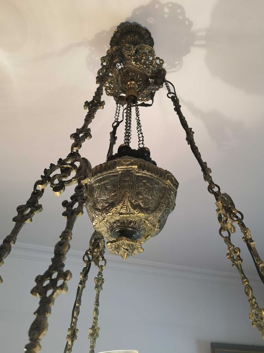 Candeeiro de bronze  trabalhado (teto)