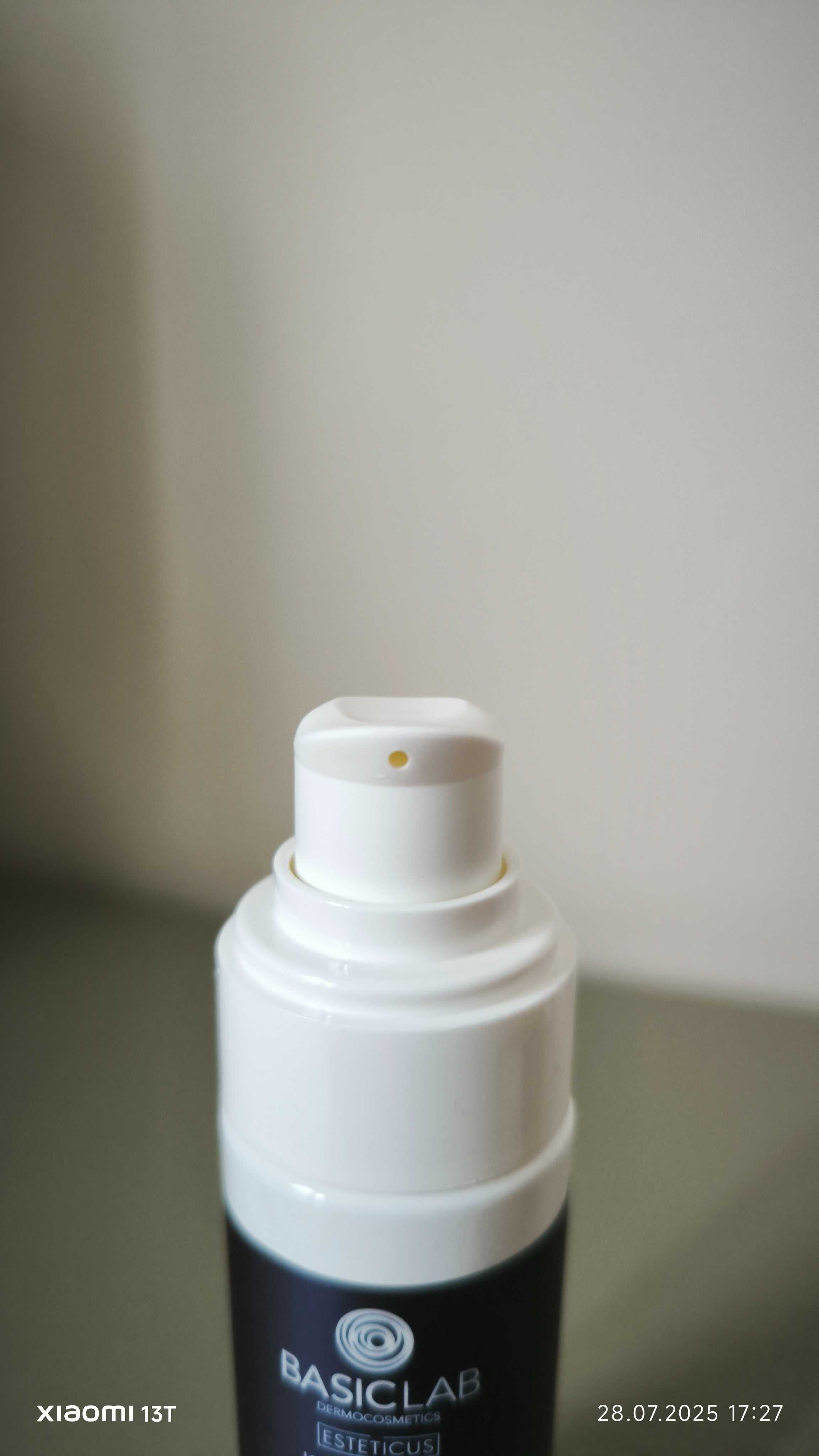 BasicLab – Korygujące serum z retinalem 0,07%; 30 ml.