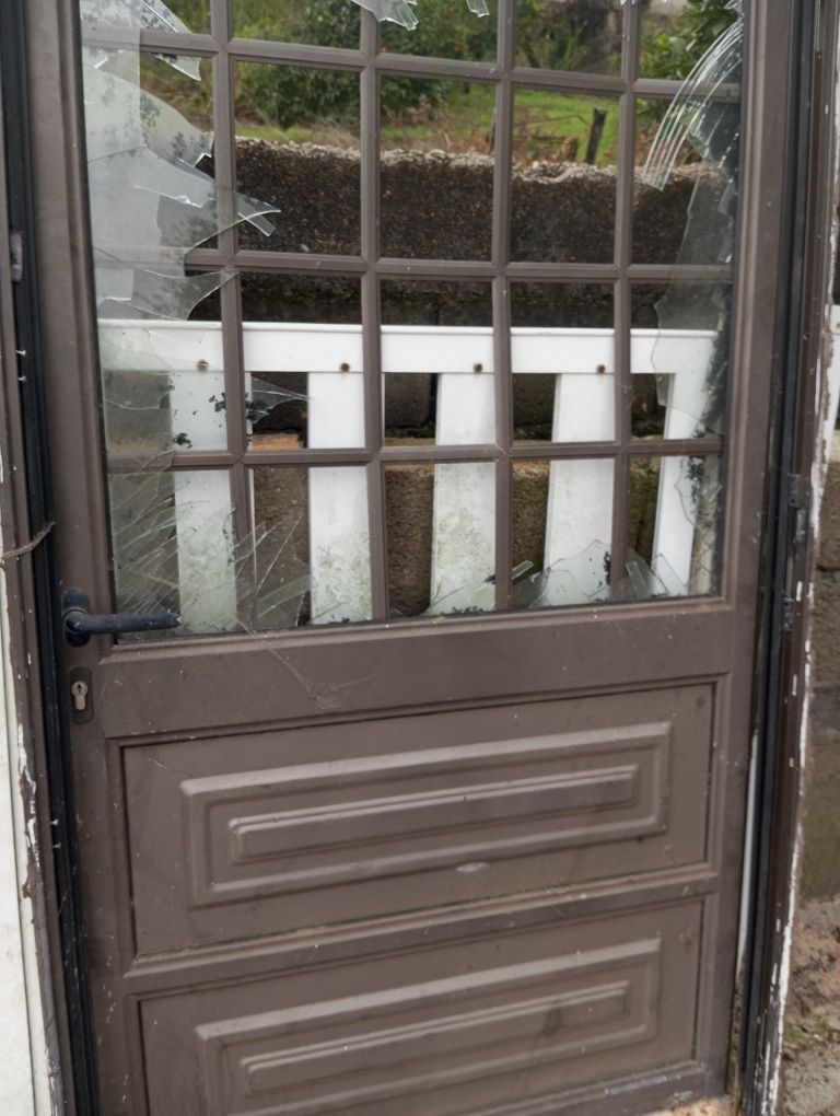 Porta  e  janela