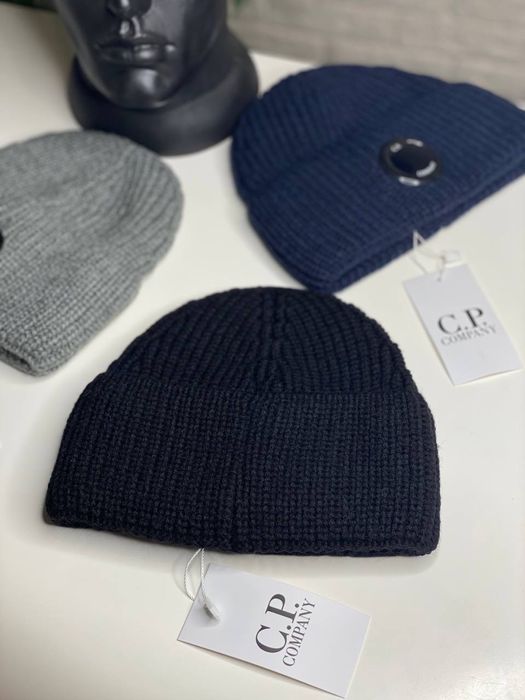 Мужская зимняя шапка C.P. COMPANY 52-62 см черная/синяя/серая с линзой