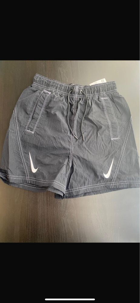 Calções NIKE mulher( Originais Novos! com etiqueta