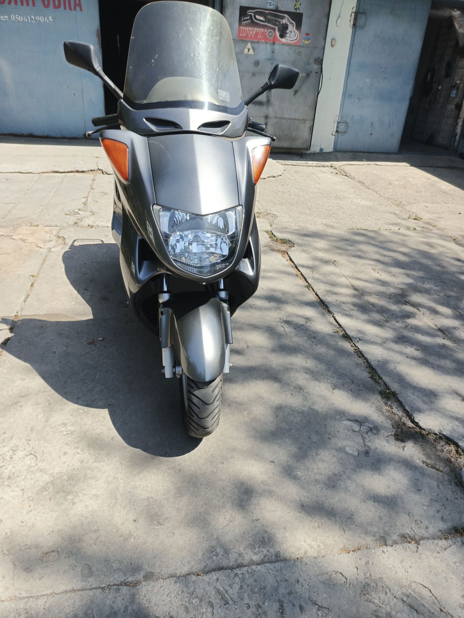 Скутер HONDA FORZA 250 2х місцева