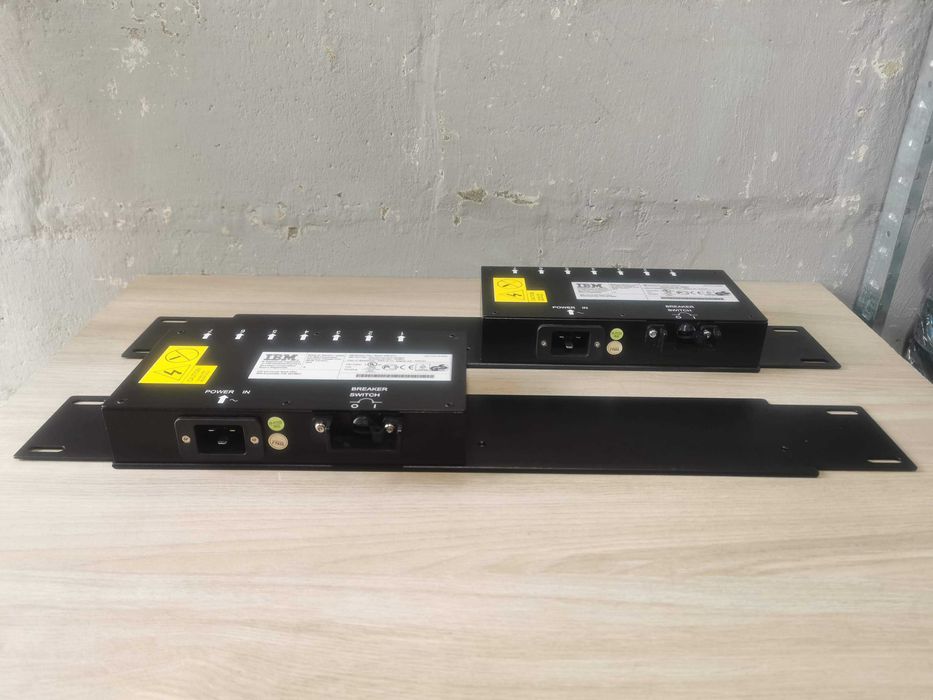 Распределитель питания PDU IBM 9306-RTP