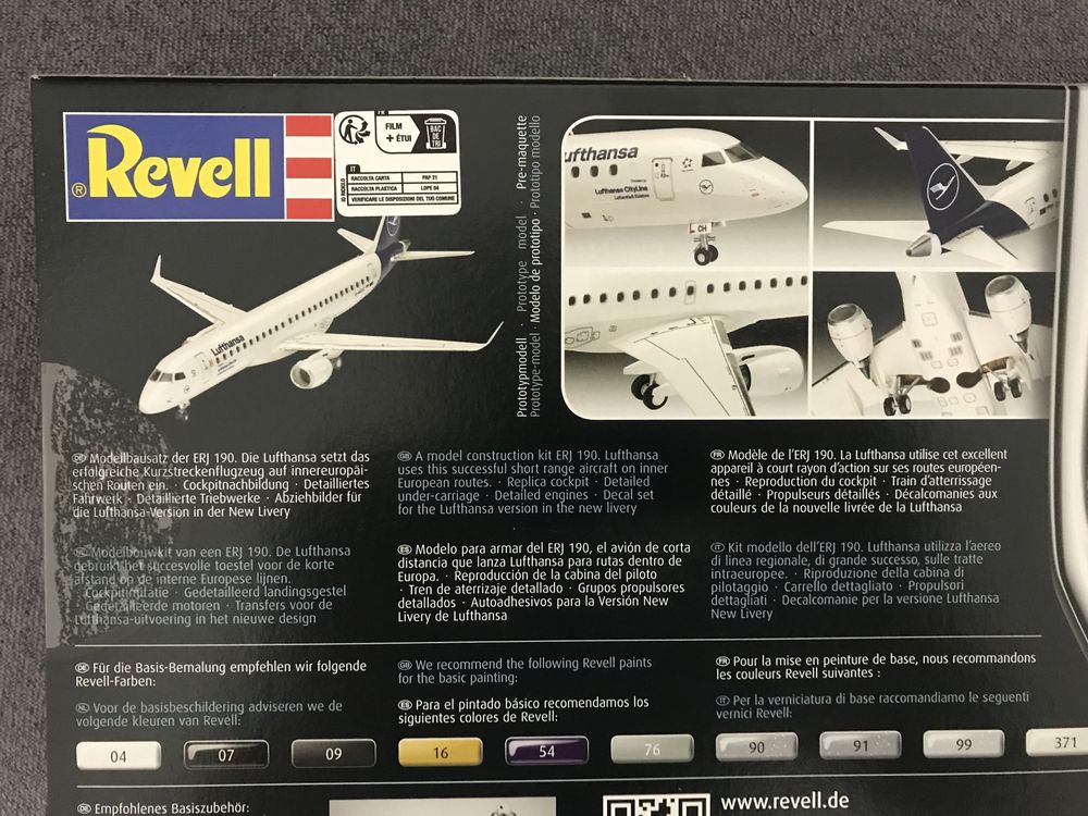 Model do sklejania Revell samolot Embraer 190