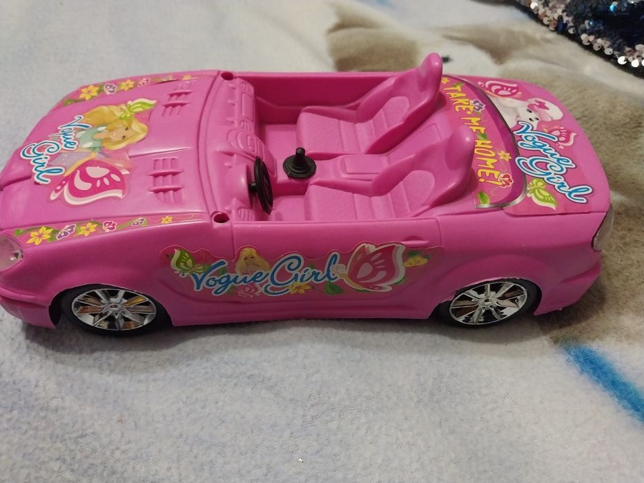 Машинка  рожева з яскравими малюнками для ляльки Барбі або лол