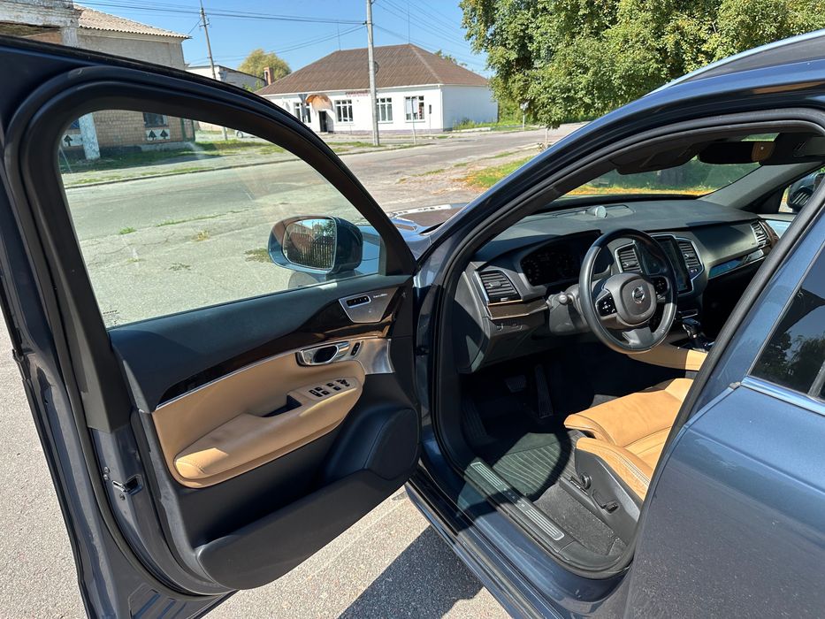 Volvo XC90 2018, T6 320 к.с., AWD, 7 місць