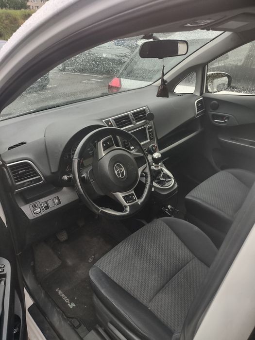 Toyota Verso S 2012 r. 1,4 D4D