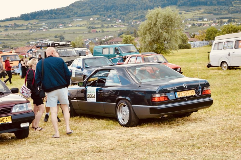 Mercedes C124 300CE 1991 | Zabytek | 3.0 180KM |