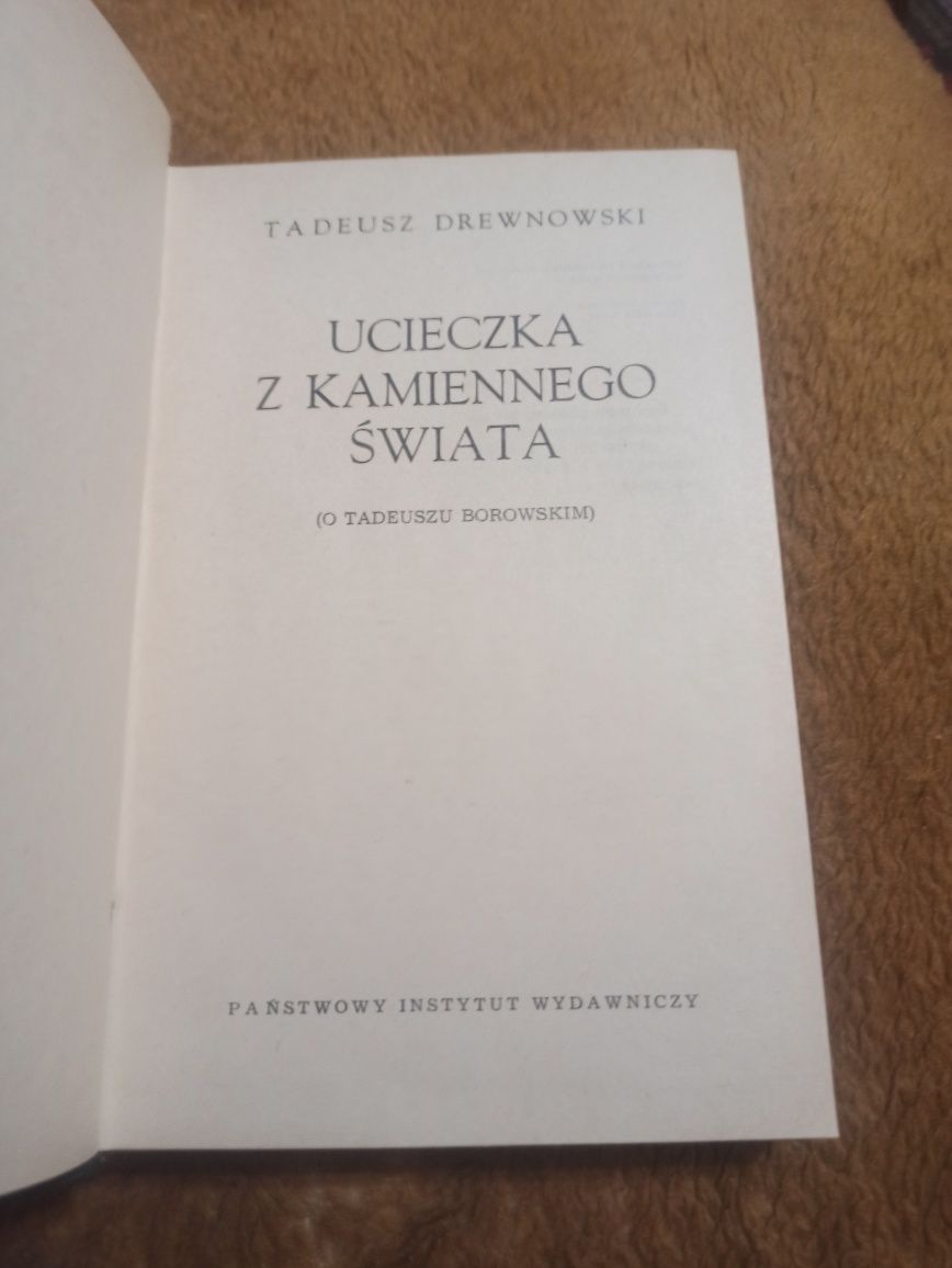 Ucieczka z kamiennego swiata