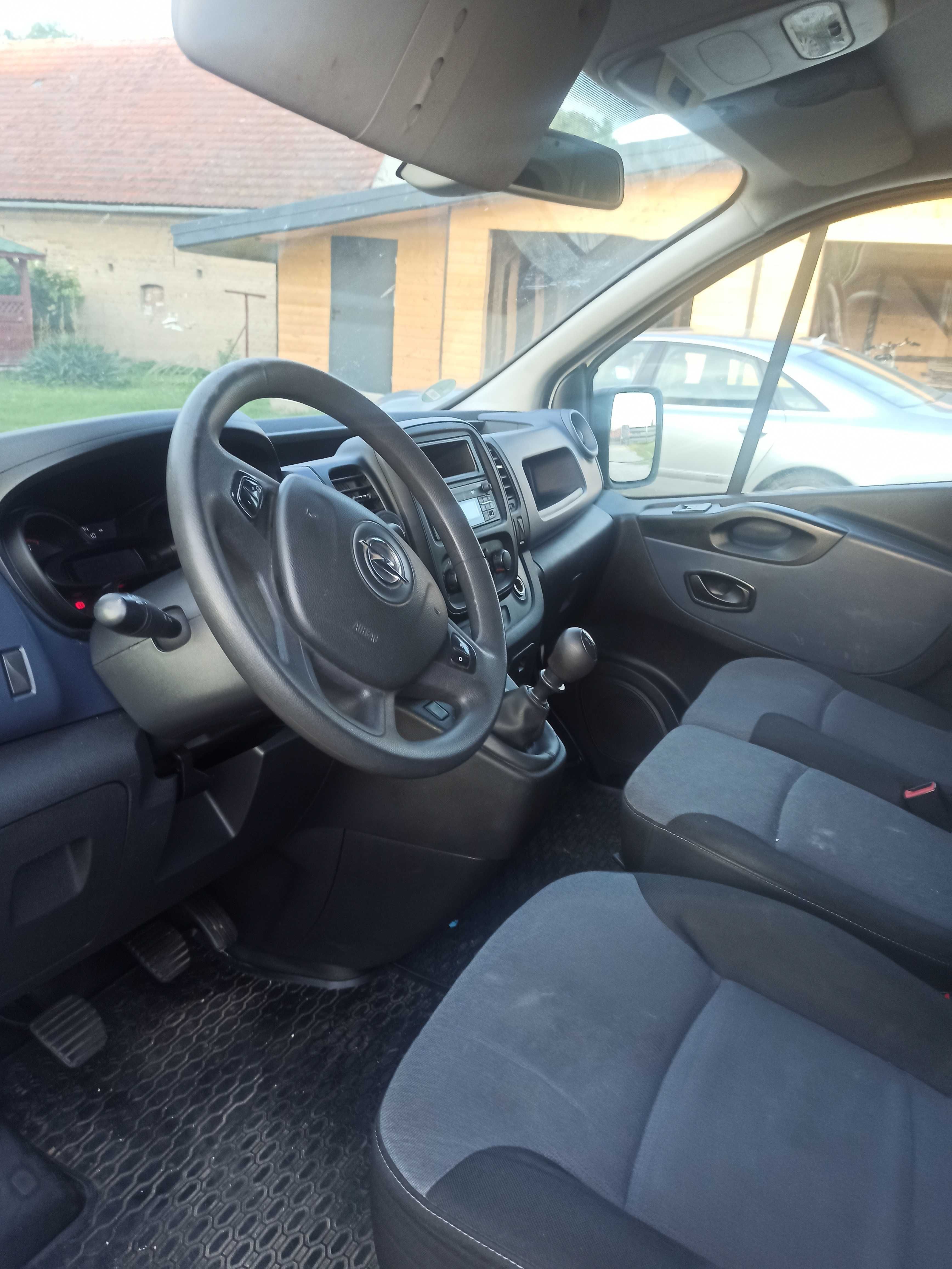 Opel vivaro 1.6 long z Niemiec