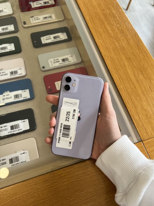 iPhone 11 64GB Roxo