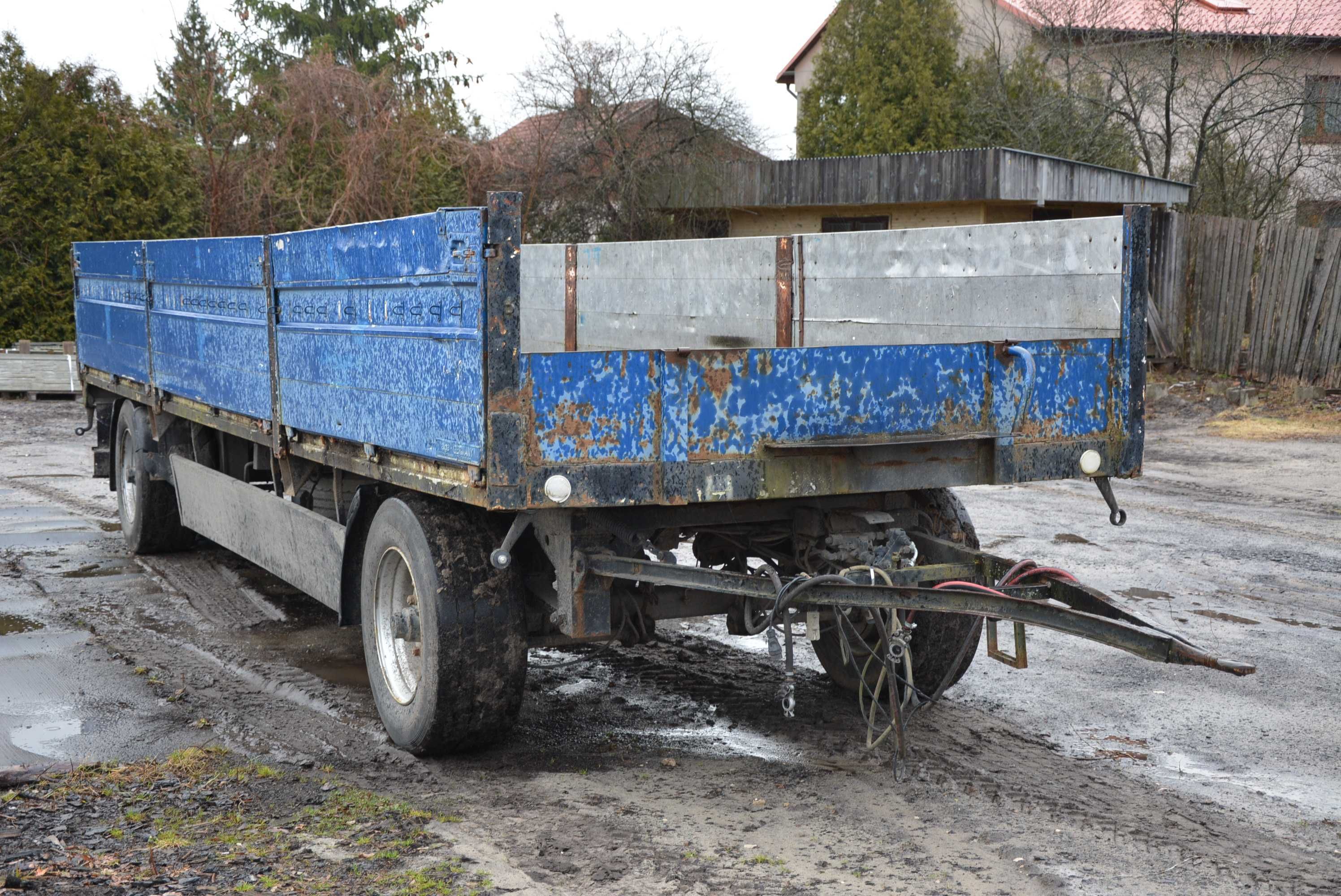 Przyczepa transportowa na poduszkach rolnicza